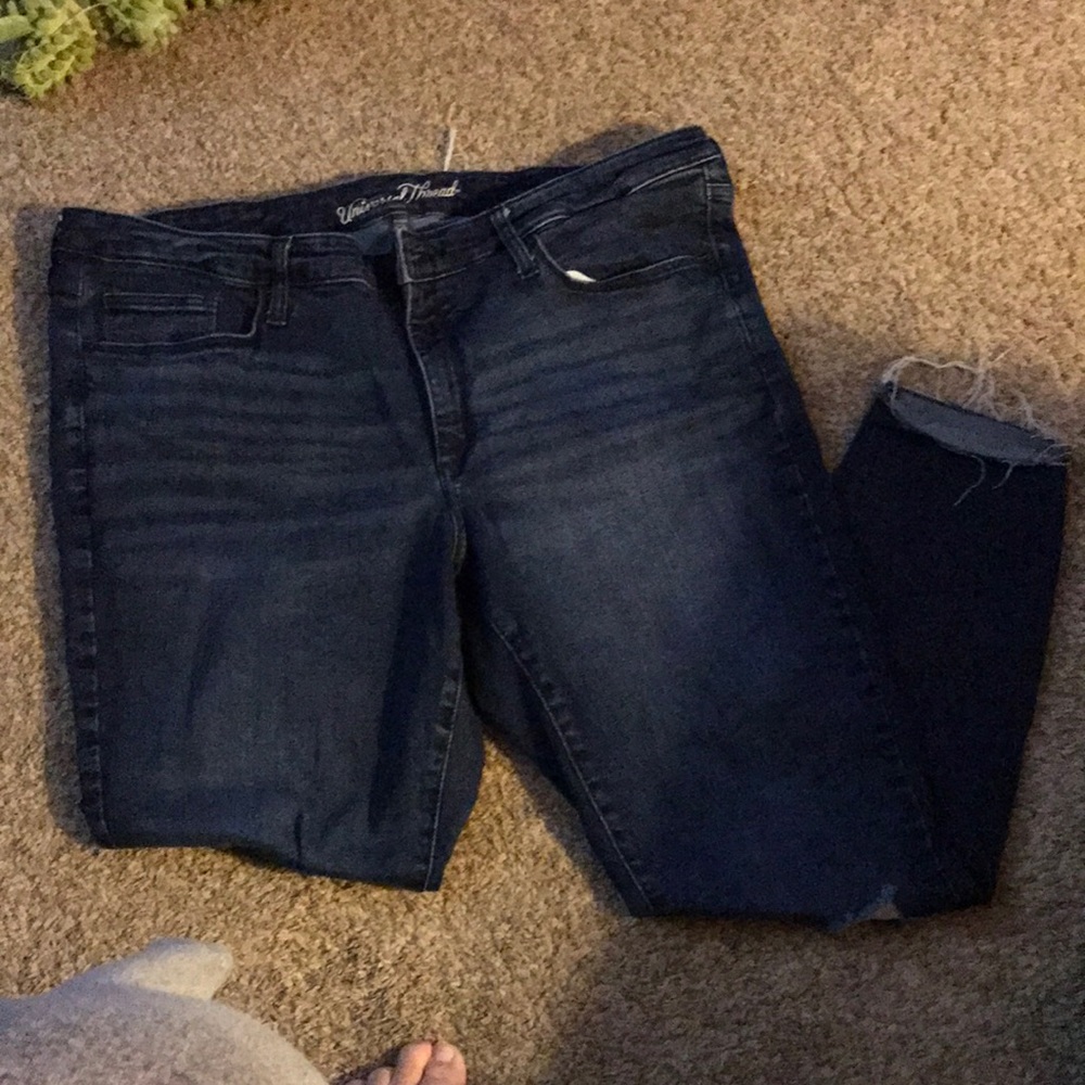 Universal Thread jeans